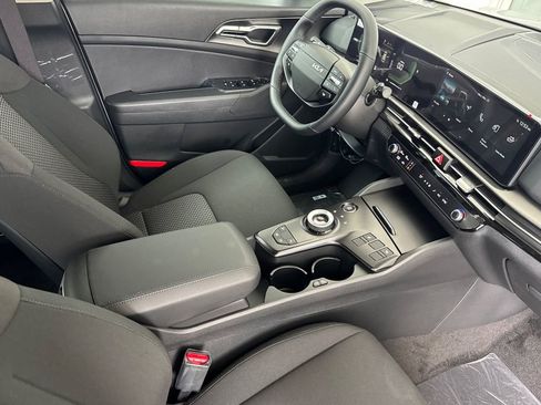 New 2026 Kia Sportage S AWD/4WD image 16