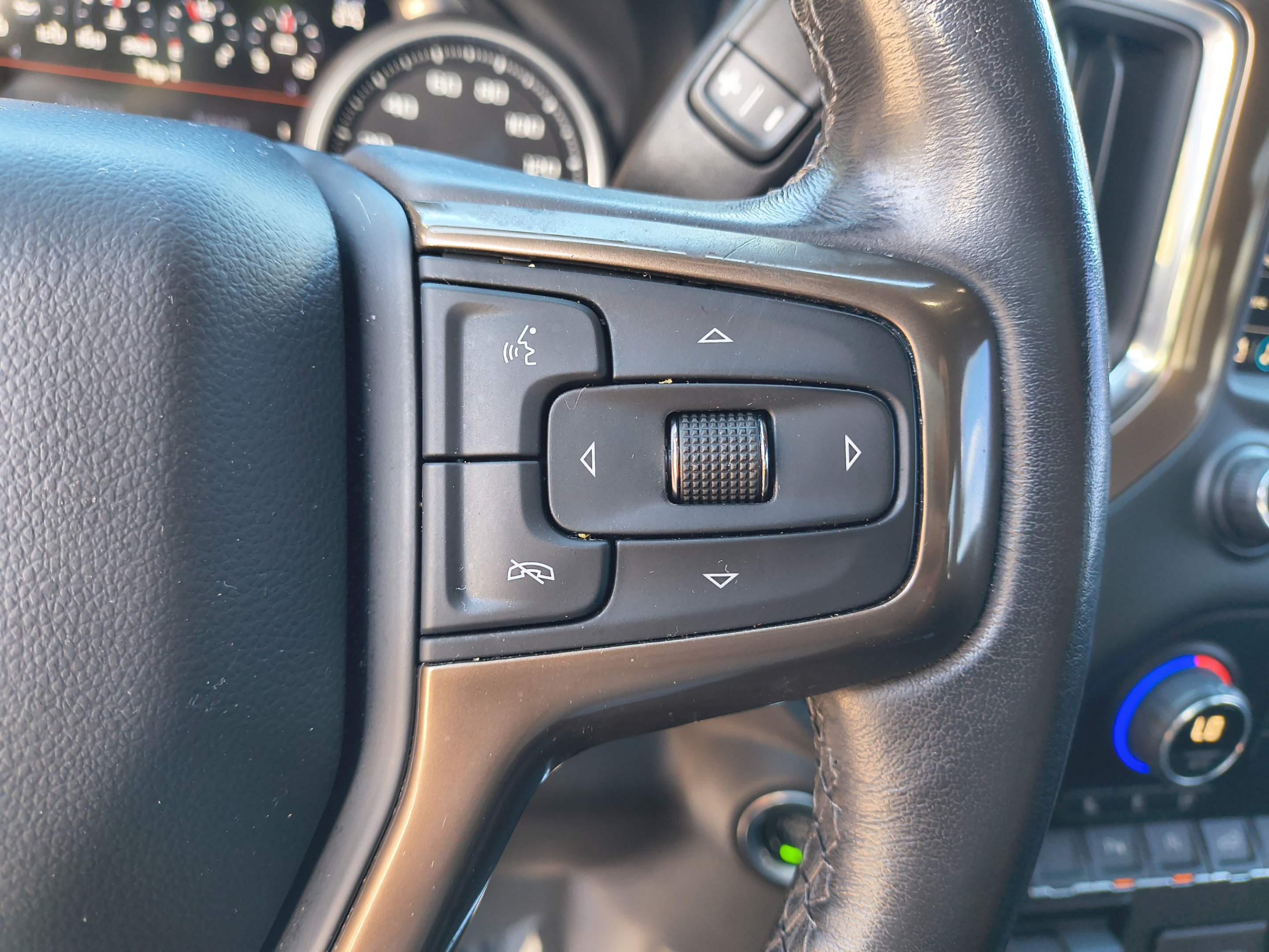 Used 2021 Chevrolet Silverado 1500 High Country w/ Z71 Off-Road Package AWD/4WD image 29