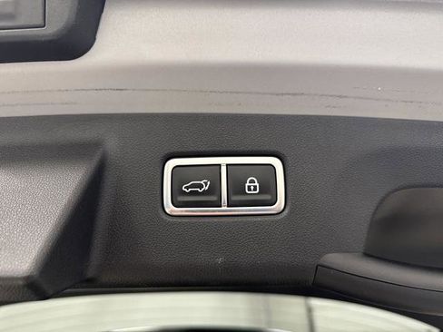 Used 2022 Kia Sorento SX image 16