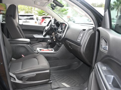 Used 2021 Chevrolet Colorado LT w/ LT Convenience Package RWD image 19