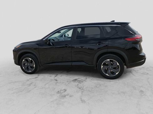 Used 2025 Nissan Rogue SV image 5