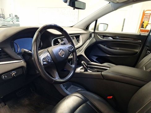Used 2019 Buick Enclave Avenir w/ Avenir Technology Package image 2