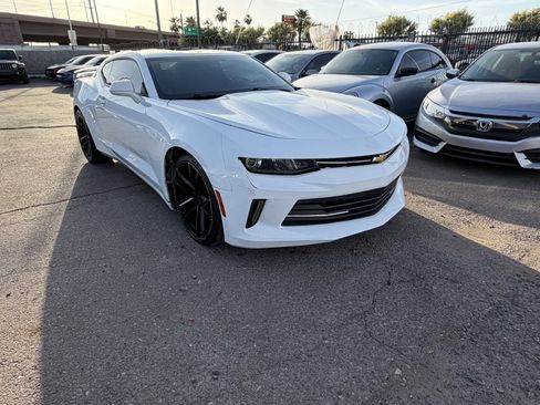 Used 2017 Chevrolet Camaro LT RWD image 3