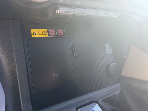 Used 2026 Toyota Tacoma Limited image 28