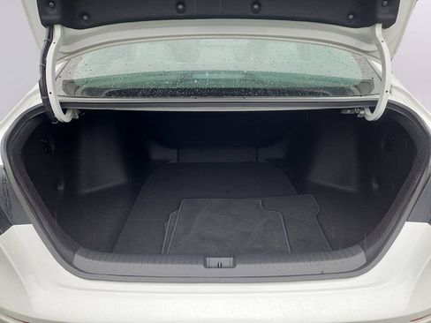Certified 2025 Honda Accord LX image 28