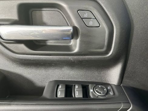 Used 2022 Chevrolet Silverado 1500 Custom image 25