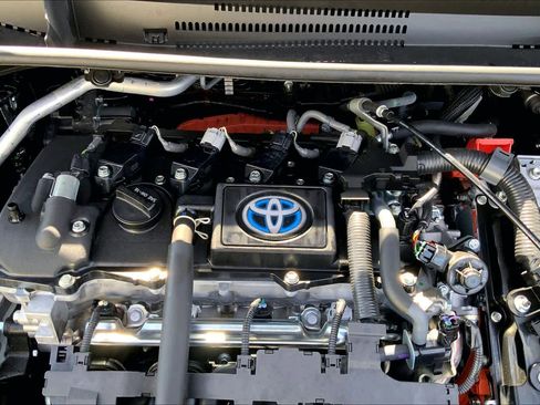 Used 2024 Toyota Corolla XLE image 31