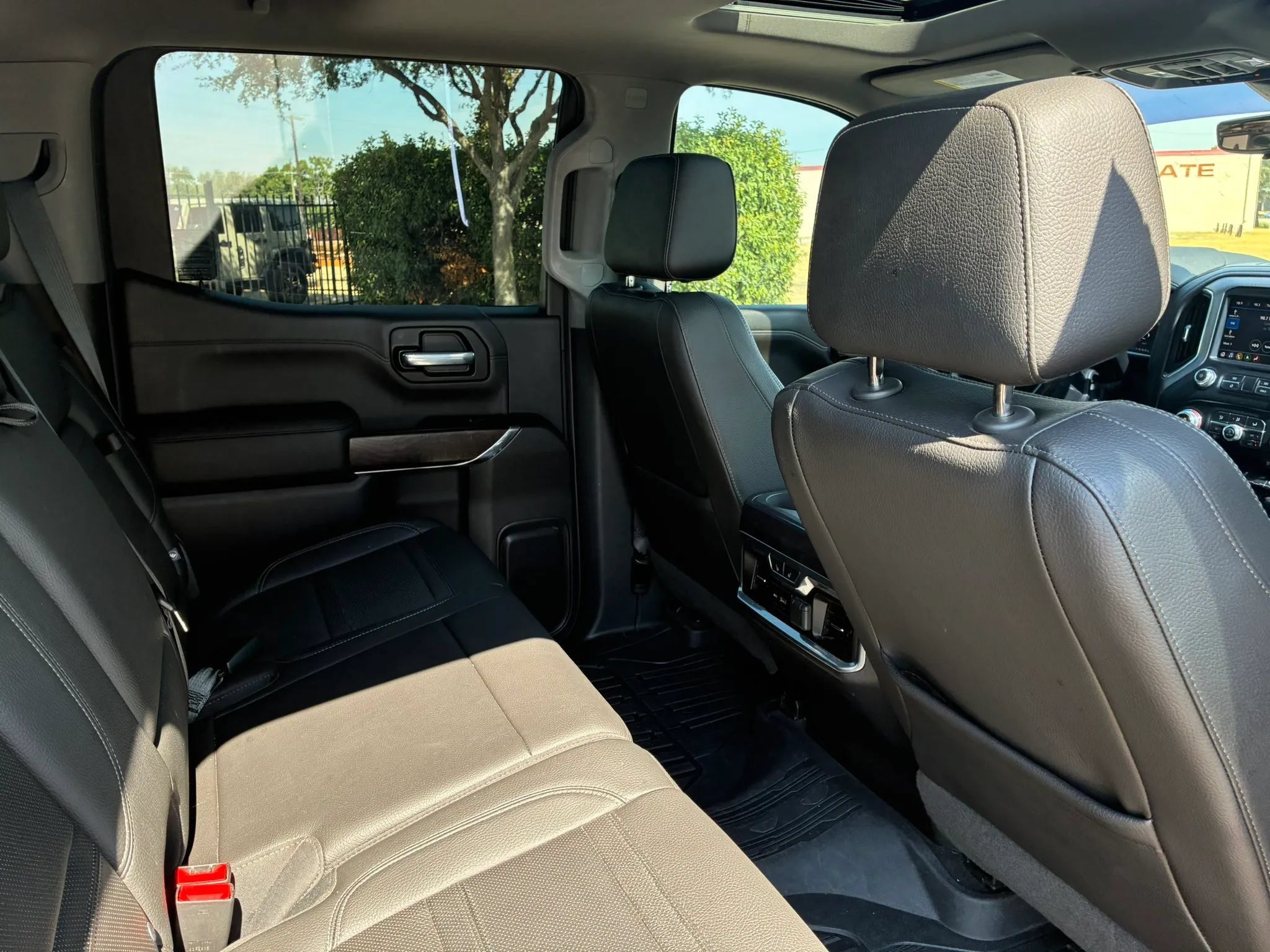 Used 2019 GMC Sierra 1500 Denali w/ Denali Ultimate Package AWD/4WD image 18