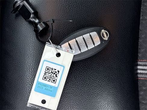 Used 2023 Nissan Altima 2.5 SR image 36