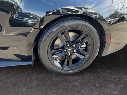 Used 2024 Ford Mustang GT RWD image 9
