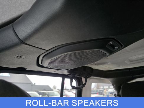 Used 2020 Jeep Wrangler Unlimited Sahara image 33