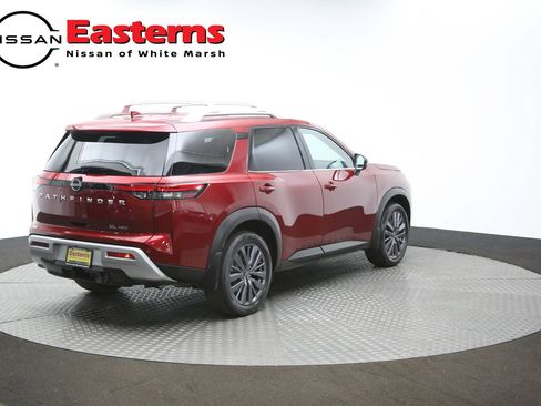 Used 2024 Nissan Pathfinder SL w/ SL Premium Package image 43