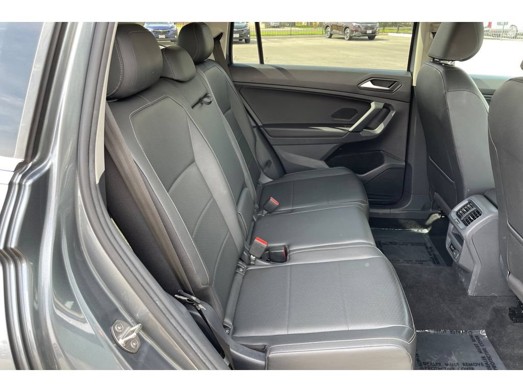 Used 2019 Volkswagen Tiguan SE AWD/4WD image 19