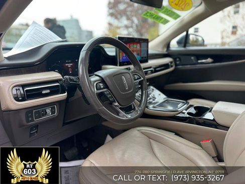 Used 2021 Lincoln Nautilus Reserve image 5