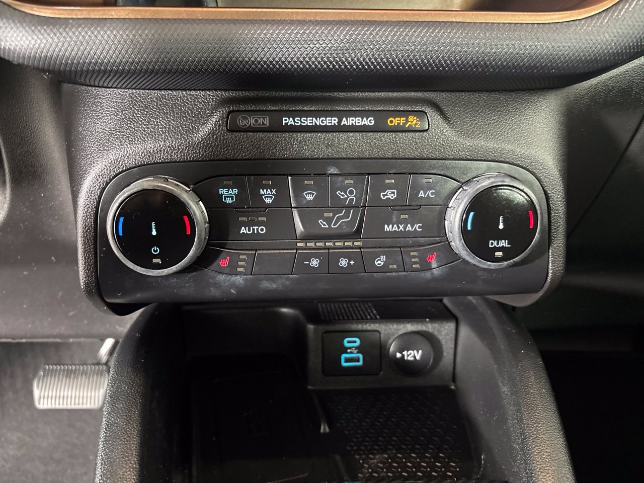 Used 2022 Ford Bronco Sport Outer Banks w/ Tech Package AWD/4WD image 17