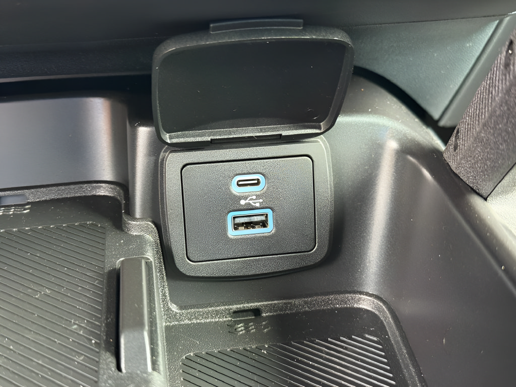 Used 2025 Ford Bronco Badlands AWD/4WD image 15