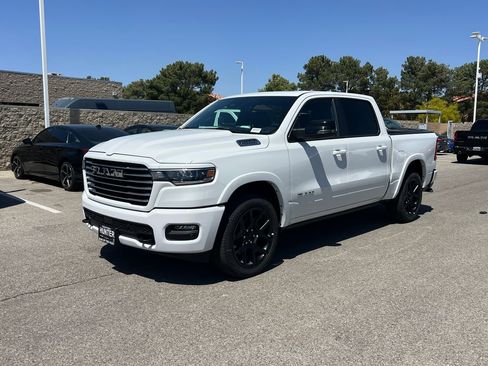 New 2026 RAM 1500 Laramie AWD/4WD image 3
