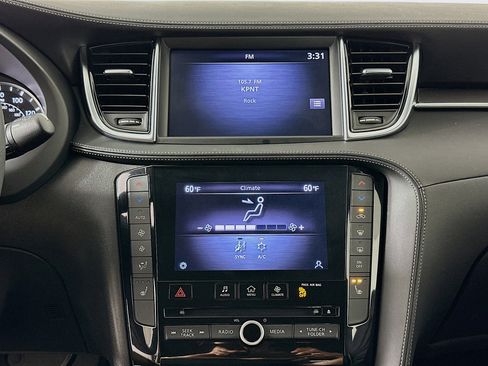 Used 2023 INFINITI QX50 Luxe AWD/4WD image 23