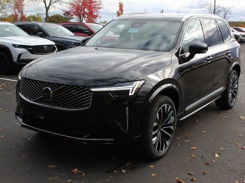 New 2026 Volvo XC90 B6 Plus w/ Protection Package Premier image 7