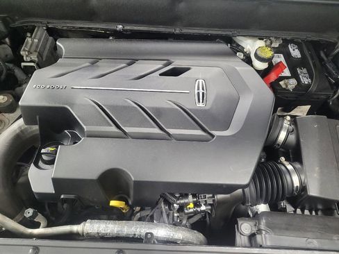 Used 2016 Lincoln MKX Reserve w/ Luxury Package image 30