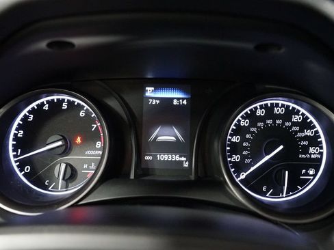 Used 2021 Toyota Camry SE FWD image 16