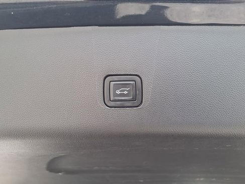 Used 2023 Chevrolet Traverse RS AWD/4WD image 26