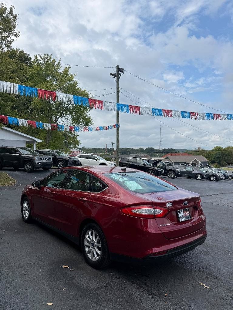 Used 2016 Ford Fusion S FWD image 4