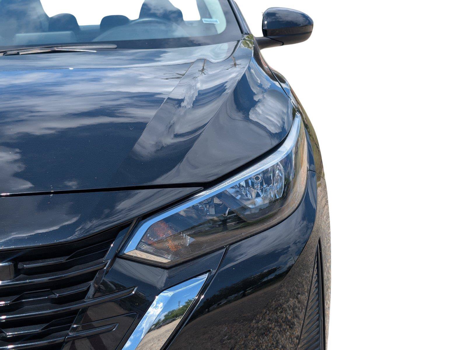 Used 2025 Nissan Sentra SV FWD image 12