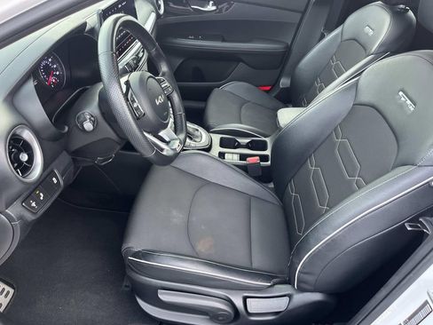 Used 2022 Kia Forte GT-Line w/ GT-Line Premium Package image 12