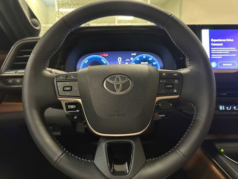 New 2026 Toyota Crown Signia image 11