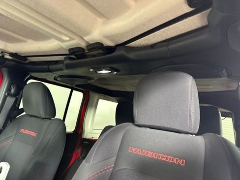 Used 2018 Jeep Wrangler Unlimited Rubicon w/ Uconnect 4C Nav & Sound Group image 12