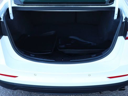 Used 2019 Ford Fusion SE FWD image 23