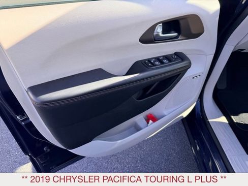 Certified 2019 Chrysler Pacifica Touring-L Plus w/ Advanced Safetytec Group image 13