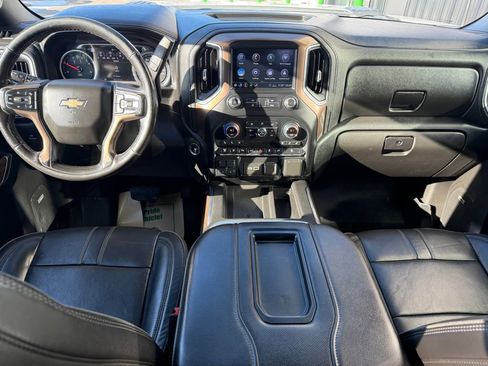 Used 2020 Chevrolet Silverado 2500 High Country w/ Technology Package image 13