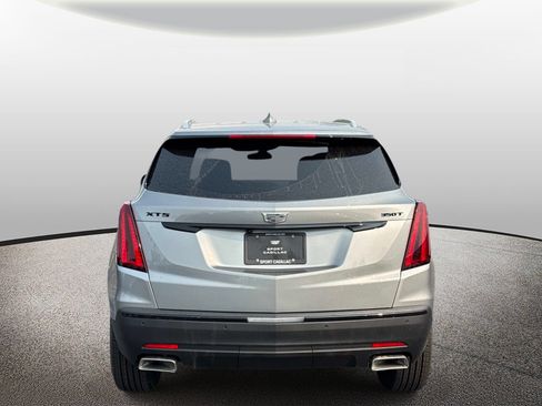 New 2026 Cadillac XT5 Luxury w/ LPO, ONYX Package FWD image 3