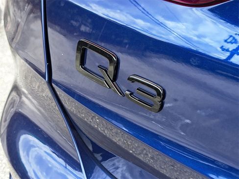 New 2025 Audi Q3 2.0T Premium image 6