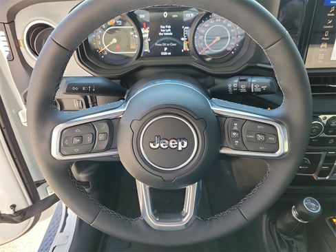 Used 2025 Jeep Wrangler Sahara w/ Safety Group image 16