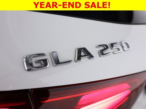 Used 2025 Mercedes-Benz GLA 250 4MATIC image 53