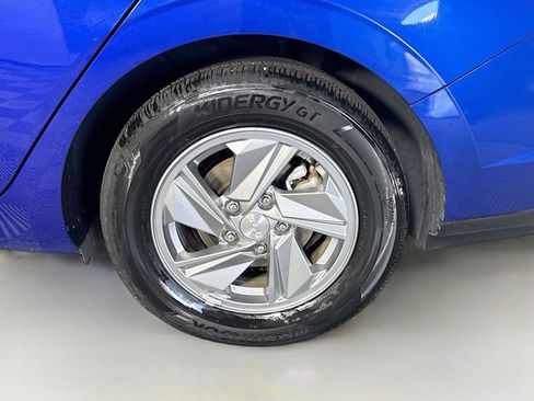 Used 2024 Hyundai Elantra SE image 36