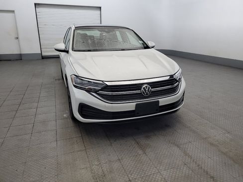 Used 2022 Volkswagen Jetta SE FWD image 14