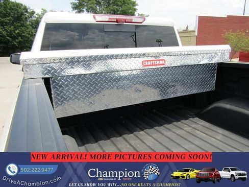 Used 2025 GMC Sierra 1500 Denali w/ Denali Reserve Package AWD/4WD image 8