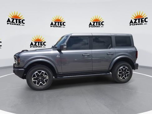 Used 2024 Ford Bronco Outer Banks AWD/4WD image 4