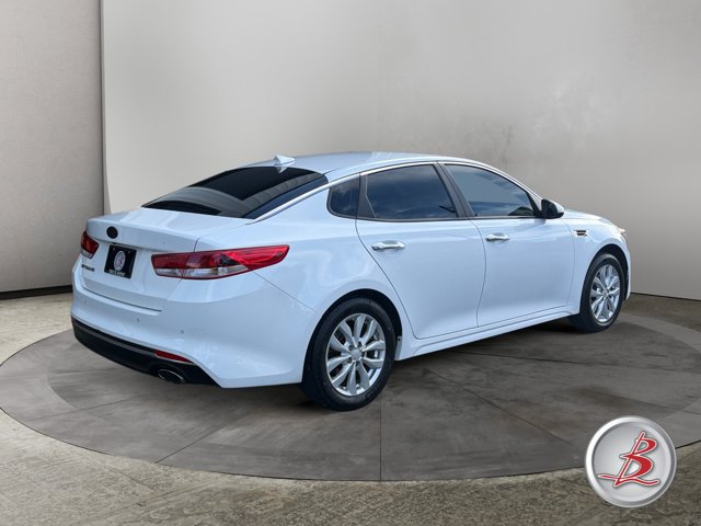 Used 2018 Kia Optima LX FWD image 7