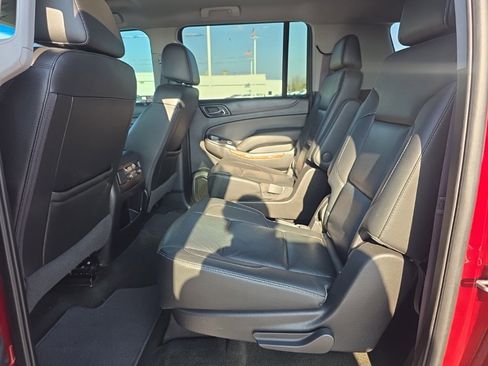 Used 2017 Chevrolet Suburban Premier image 14