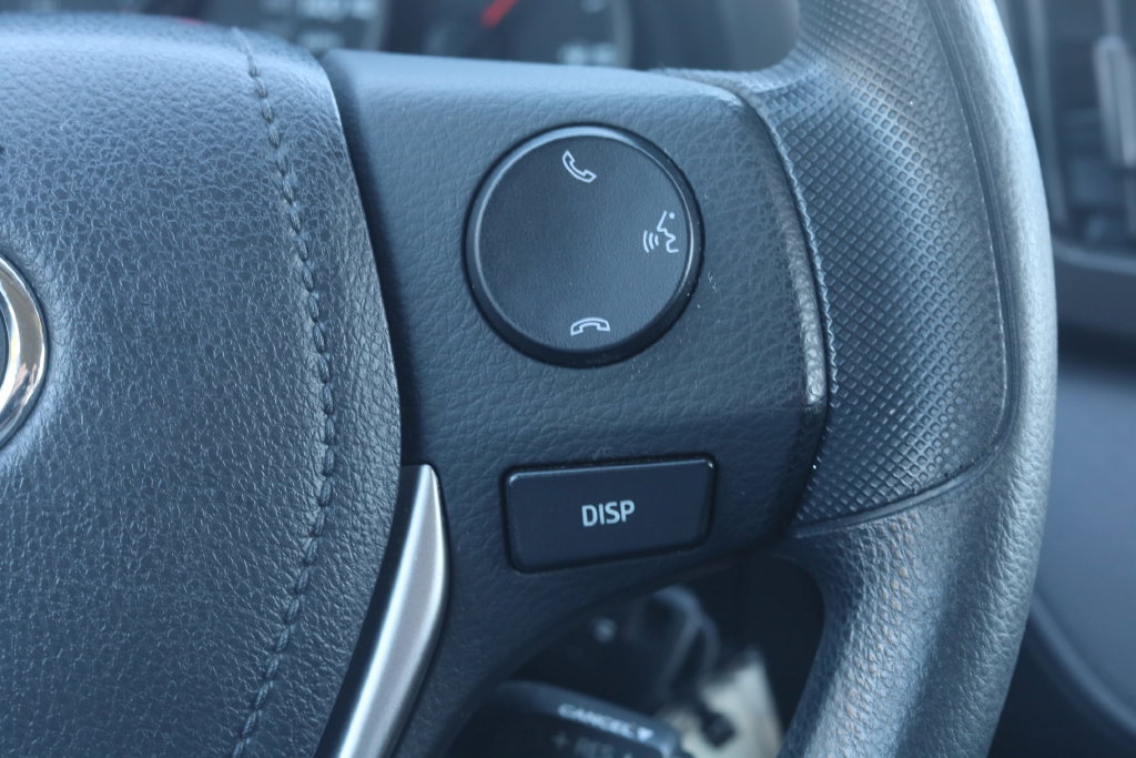 Used 2016 Toyota RAV4 LE AWD/4WD image 10