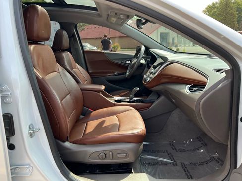 Used 2016 Chevrolet Malibu Premier w/ Driver Confidence Package image 18