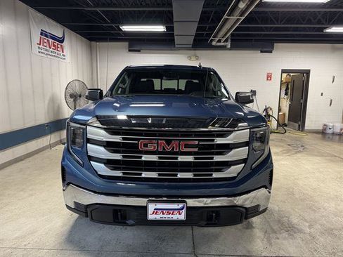 Certified 2024 GMC Sierra 1500 SLE AWD/4WD image 2