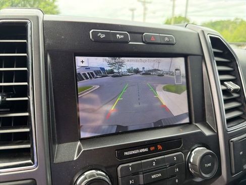 Used 2019 Ford F150 XLT w/ Equipment Group 302A Luxury AWD/4WD image 17