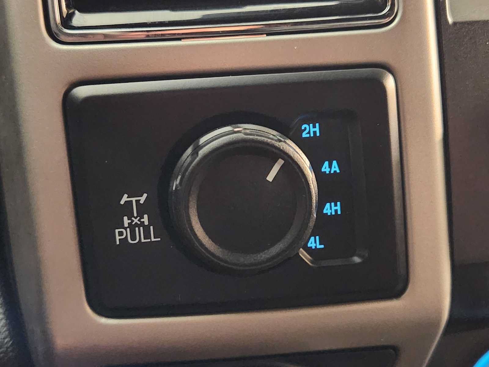 Used 2019 Ford F150 Lariat w/ Equipment Group 502A Luxury AWD/4WD image 20