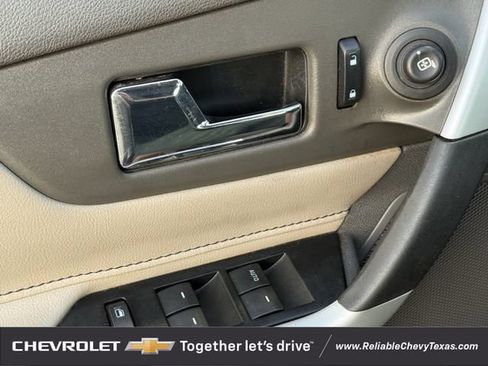 Used 2012 Ford Edge SEL FWD image 25